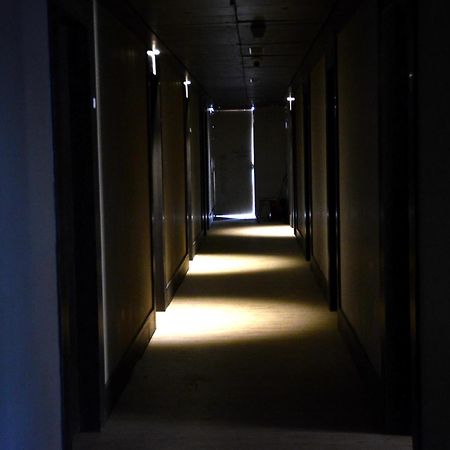 Hotel Noxx Residency Hāora Zewnętrze zdjęcie