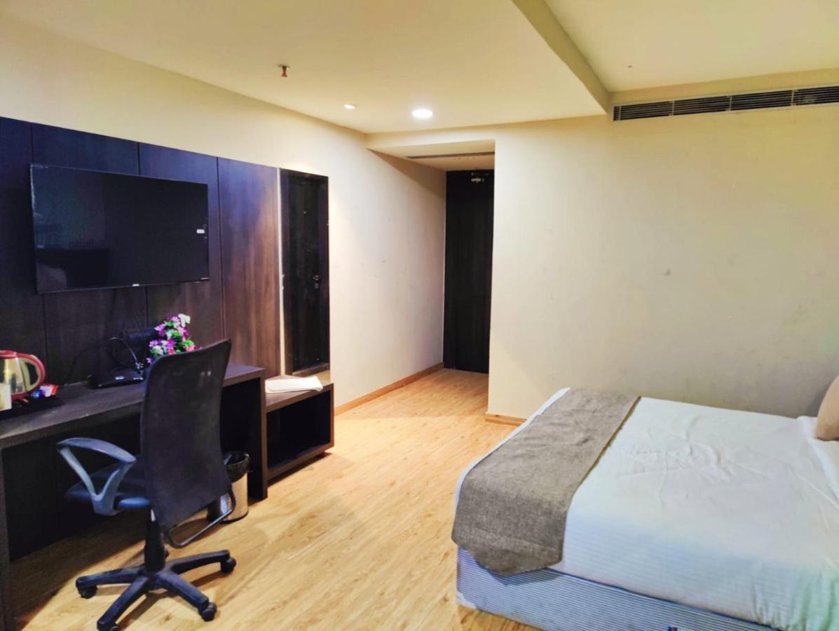 Hotel Noxx Residency Hāora Zewnętrze zdjęcie